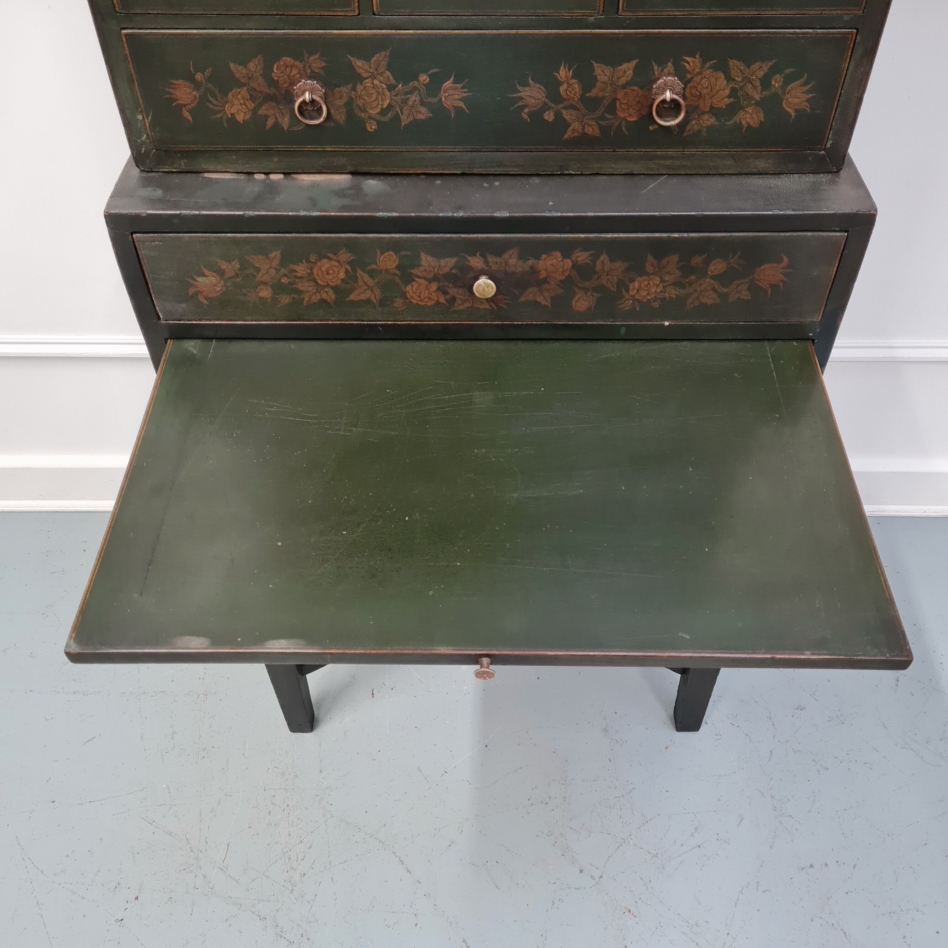 Decorative quality collectors antique cabinet c1880