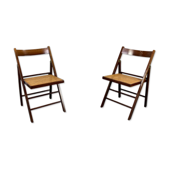 Lot folding chairs in canning