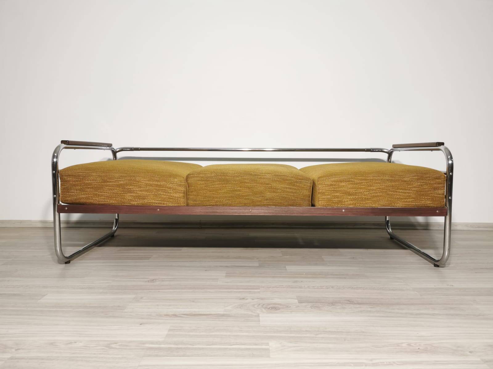 Bauhaus Chrome Sofa by Robert Slezak for Slezak Factories, 1930s