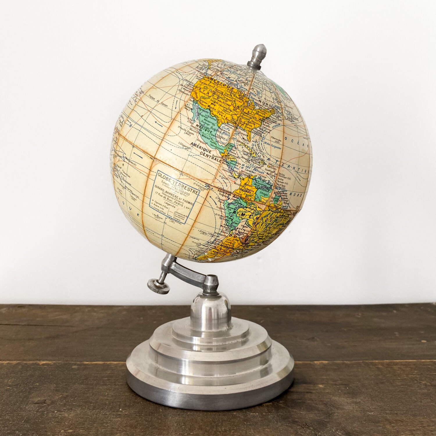 Globe Girard, Barrère et Thomas