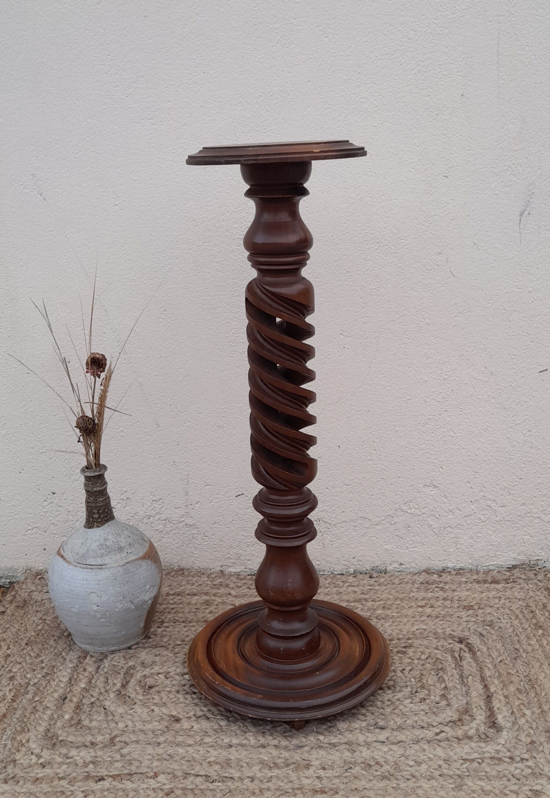 Column in walnut wood twisted in hollow, rustic vintage 60's years height 70 cm
