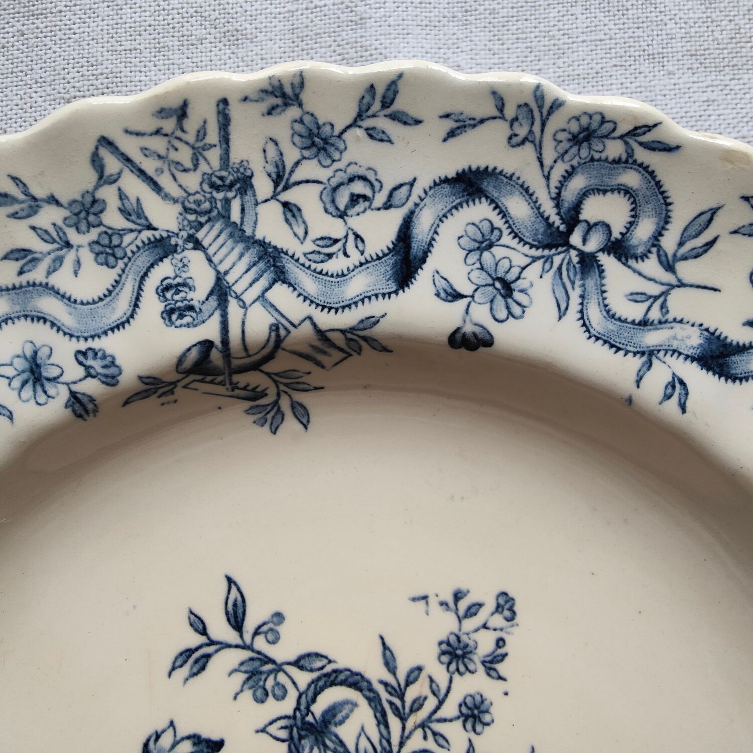 Ironstone plate Longchamp