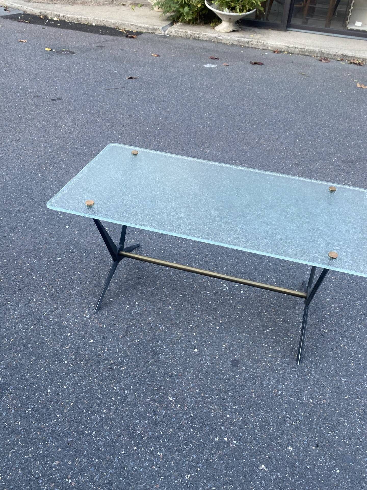 Table bas en verre 