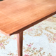 Table scandinave