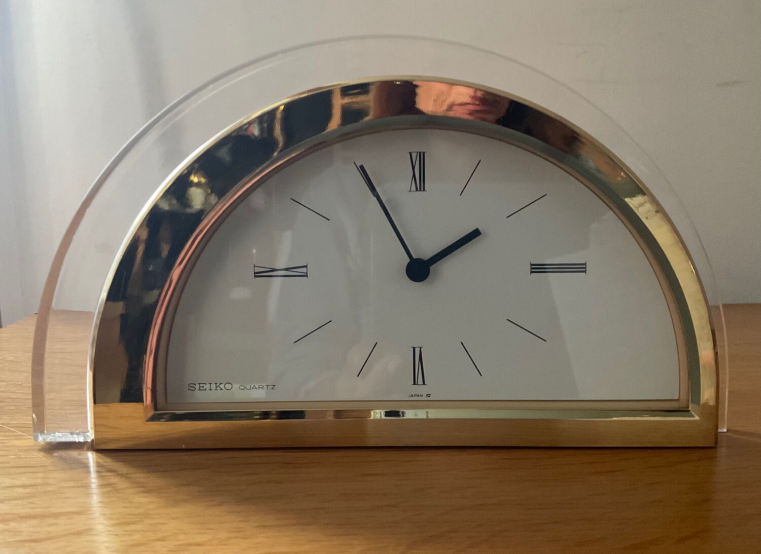 Vintage Seiko clock in plexiglass 70s