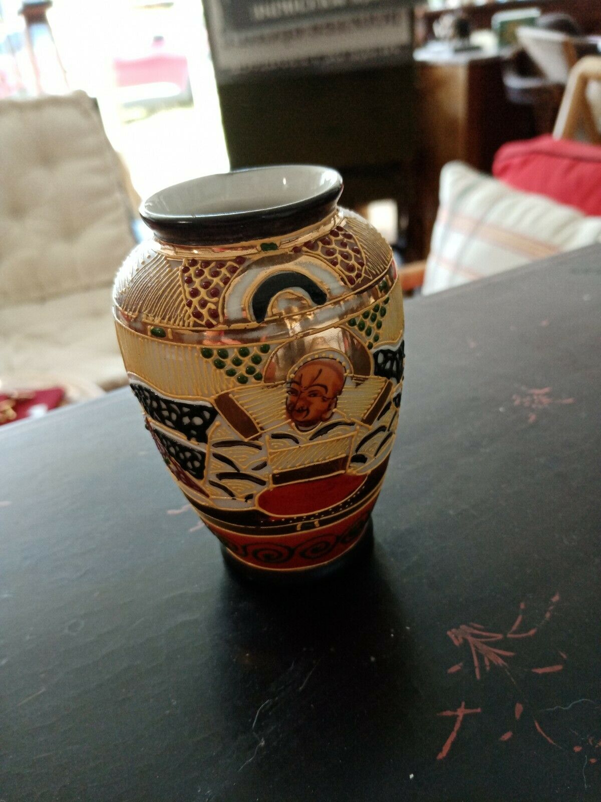Vase asian porcelain pattern 10 cm high