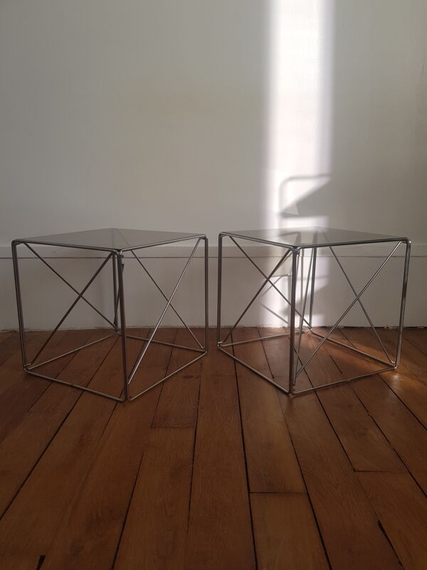 Tables d'appoint modèle ''Isocèle'' par Max Sauze