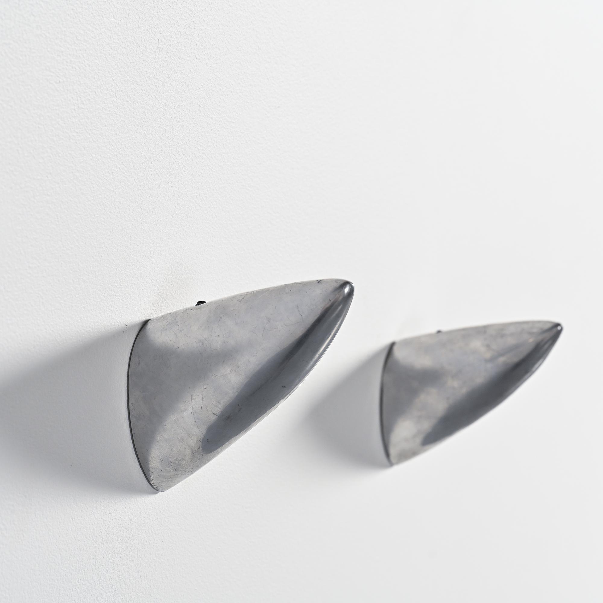 Pair of coat hooks "Chab Wellington" by Philippe Starck, O.W.O 1987