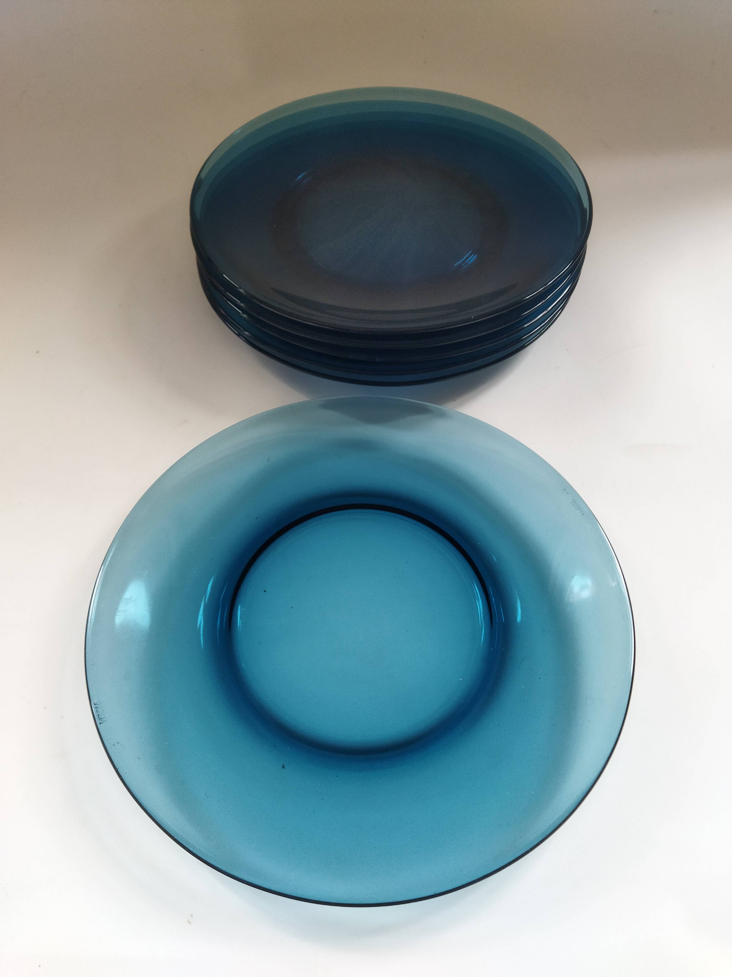 6 Vereco dinner plates