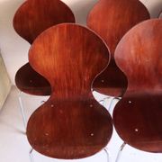 5 chaises style fourmi en contreplaqué moulé et métal chromé, esprit s