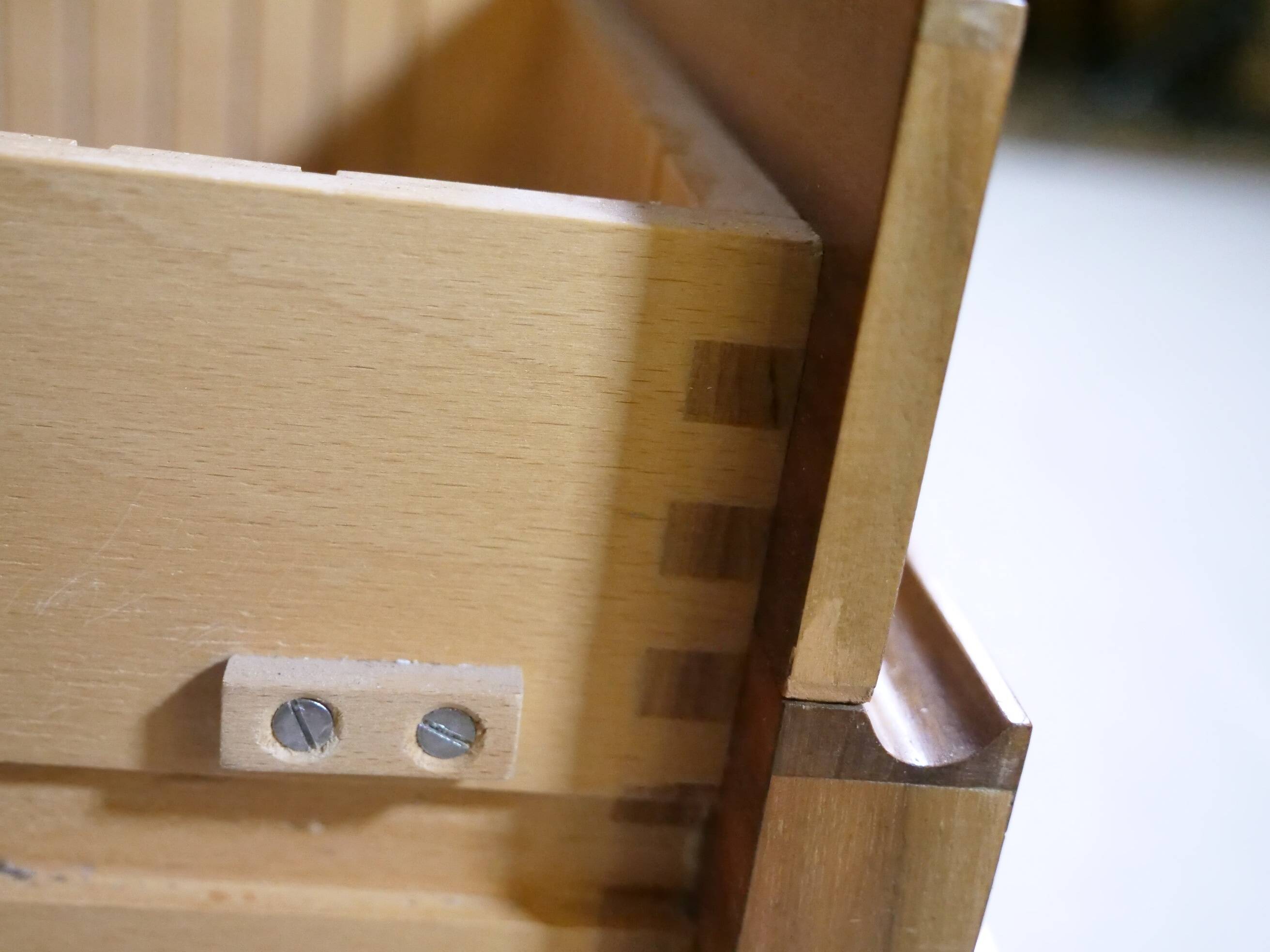 Mid-Century Behr Desk in Walnut with 2 Drawer Containers, Germany, 1970s