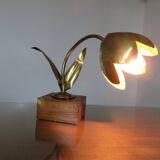 "Flower" lamp in gilded brass and wooden base 1970