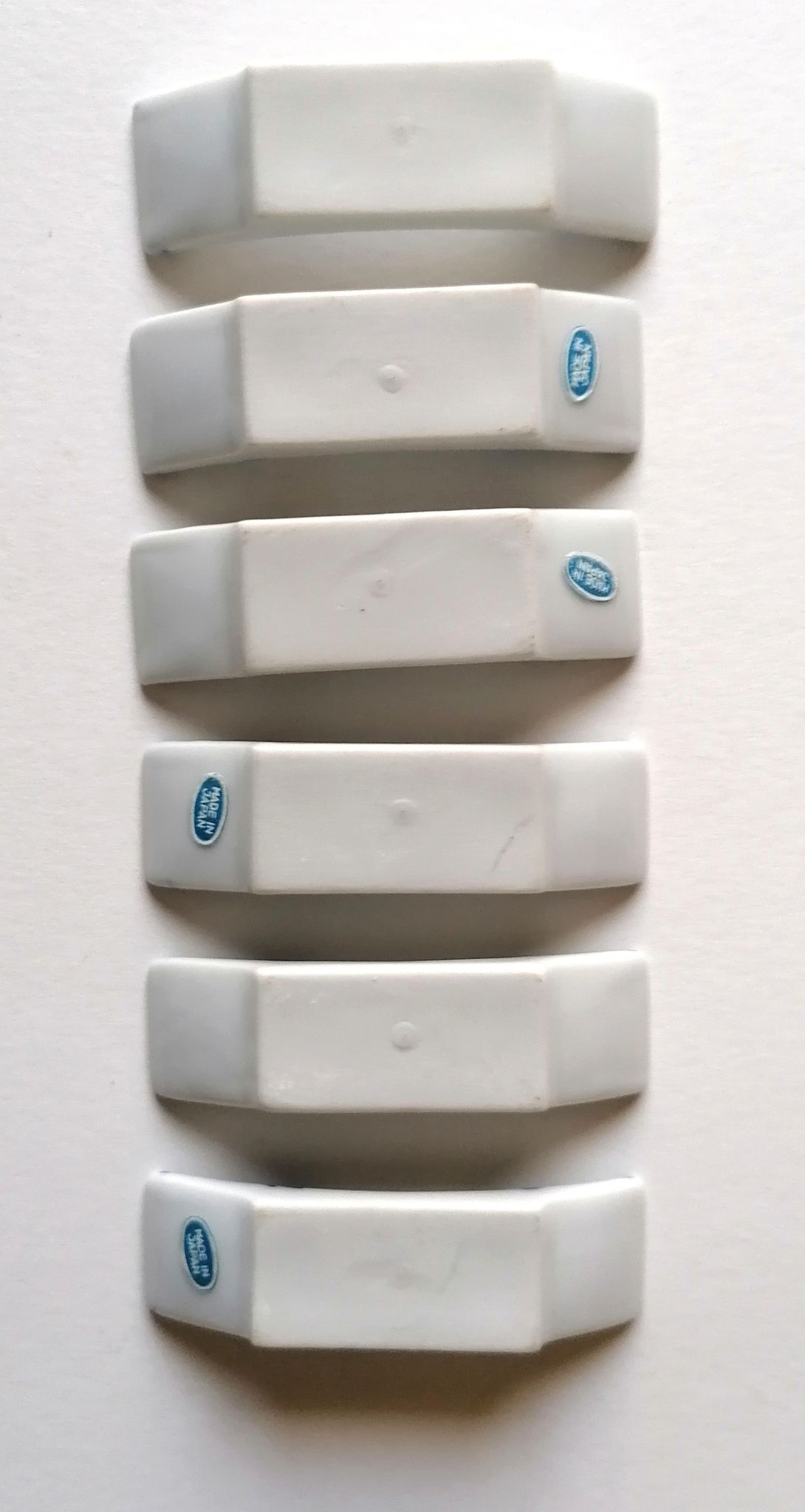 6 porte-couteau porcelaine du Japon