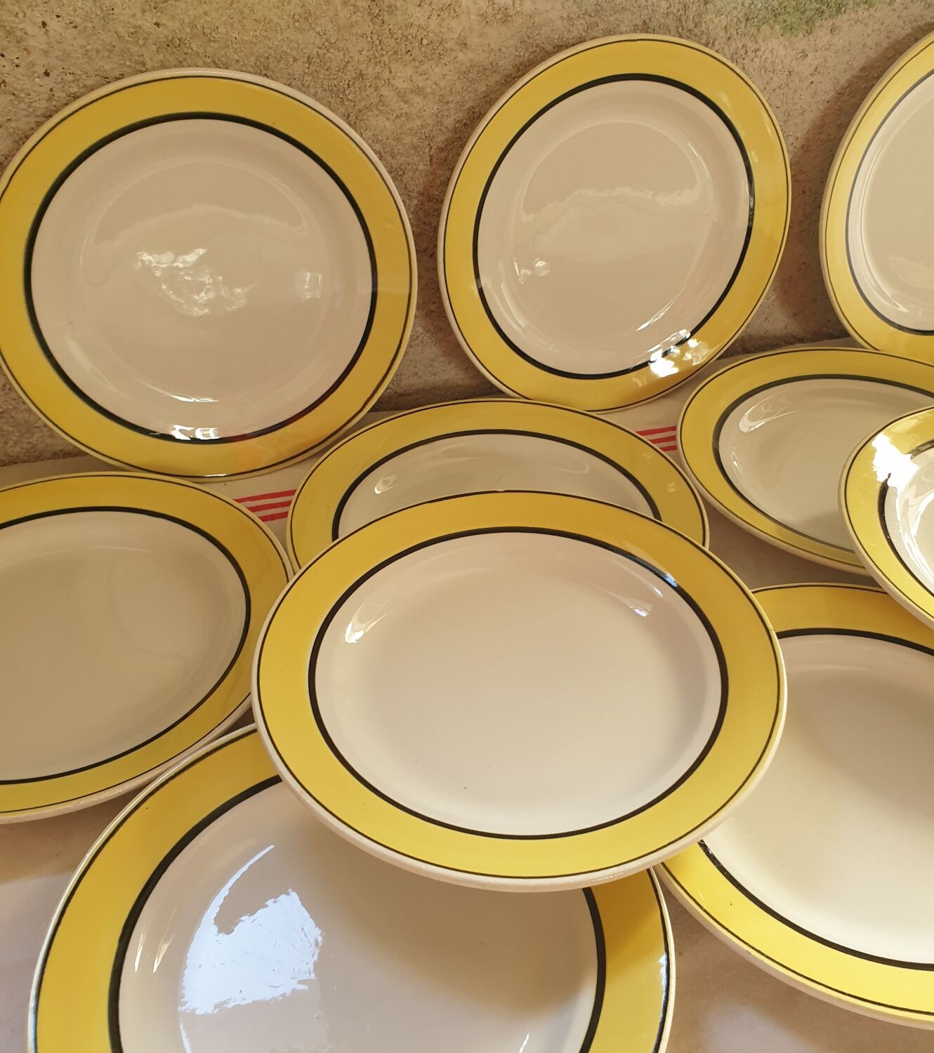 Suite of 11 dessert plates K G Lunéville