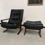 2 "Siesta" armchairs with their ottomans by Ingmar Relling, circa 1970