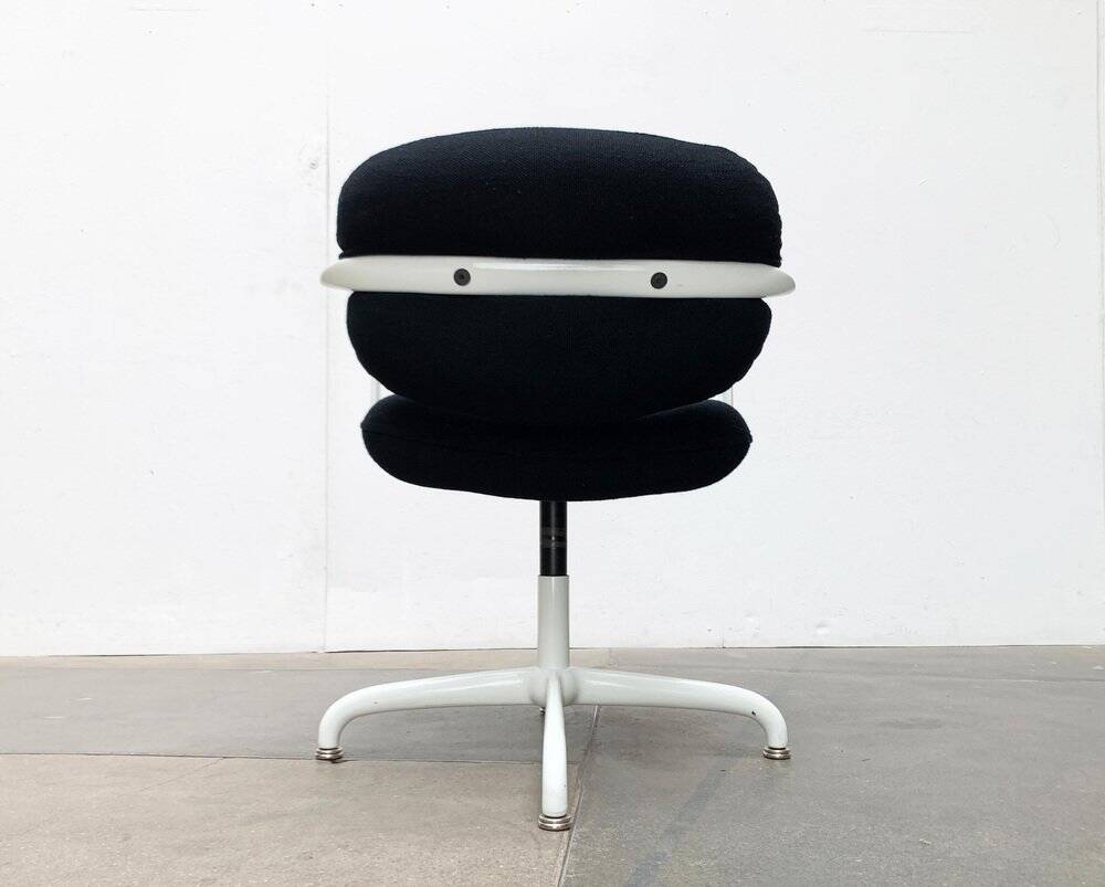 Space Age 2038 swivel armchair by Bruce Hannah & Andrew Morrison for Knoll International, 1970s.