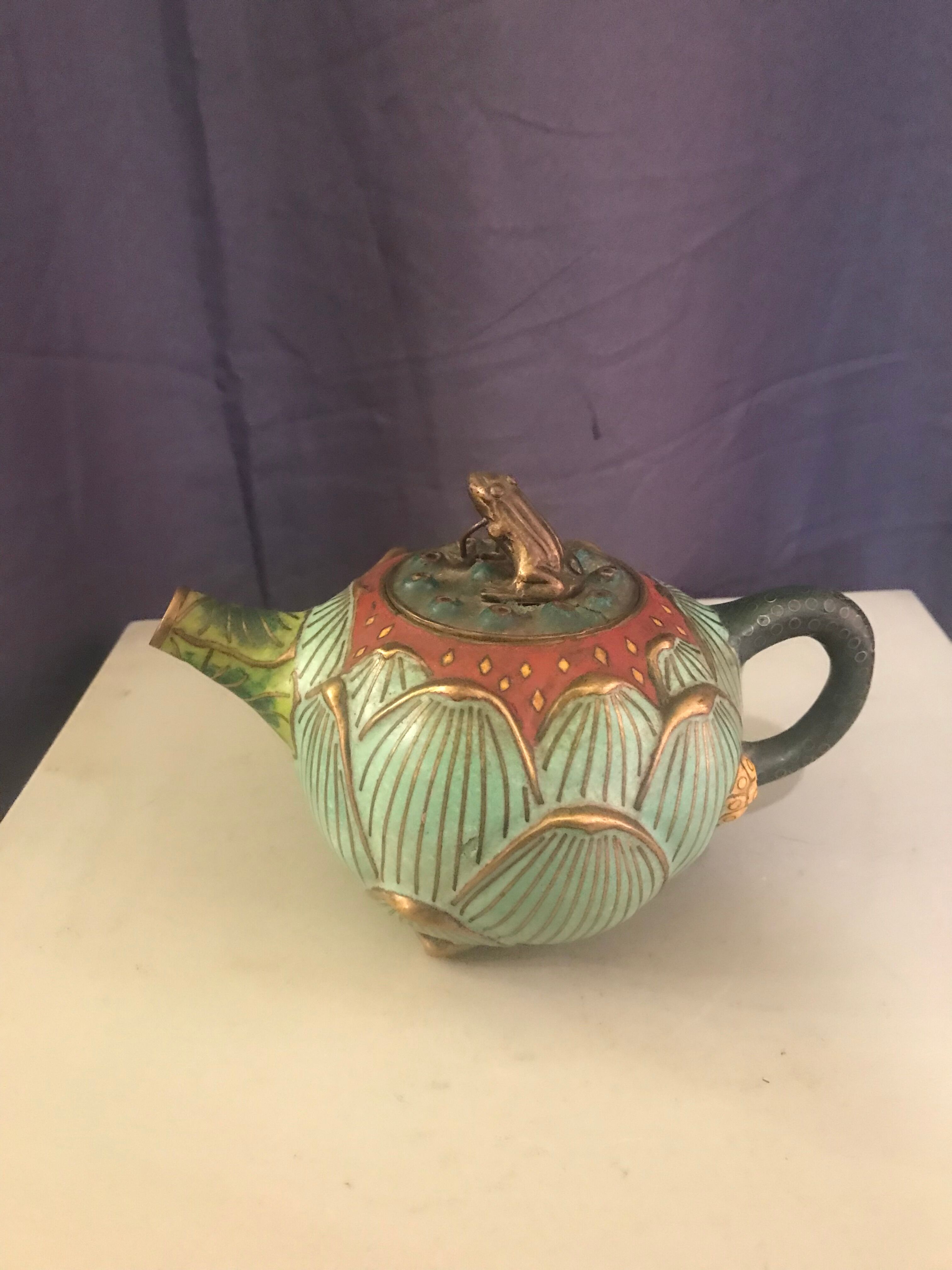 Cloisonnée tea in the shape of lotus flower