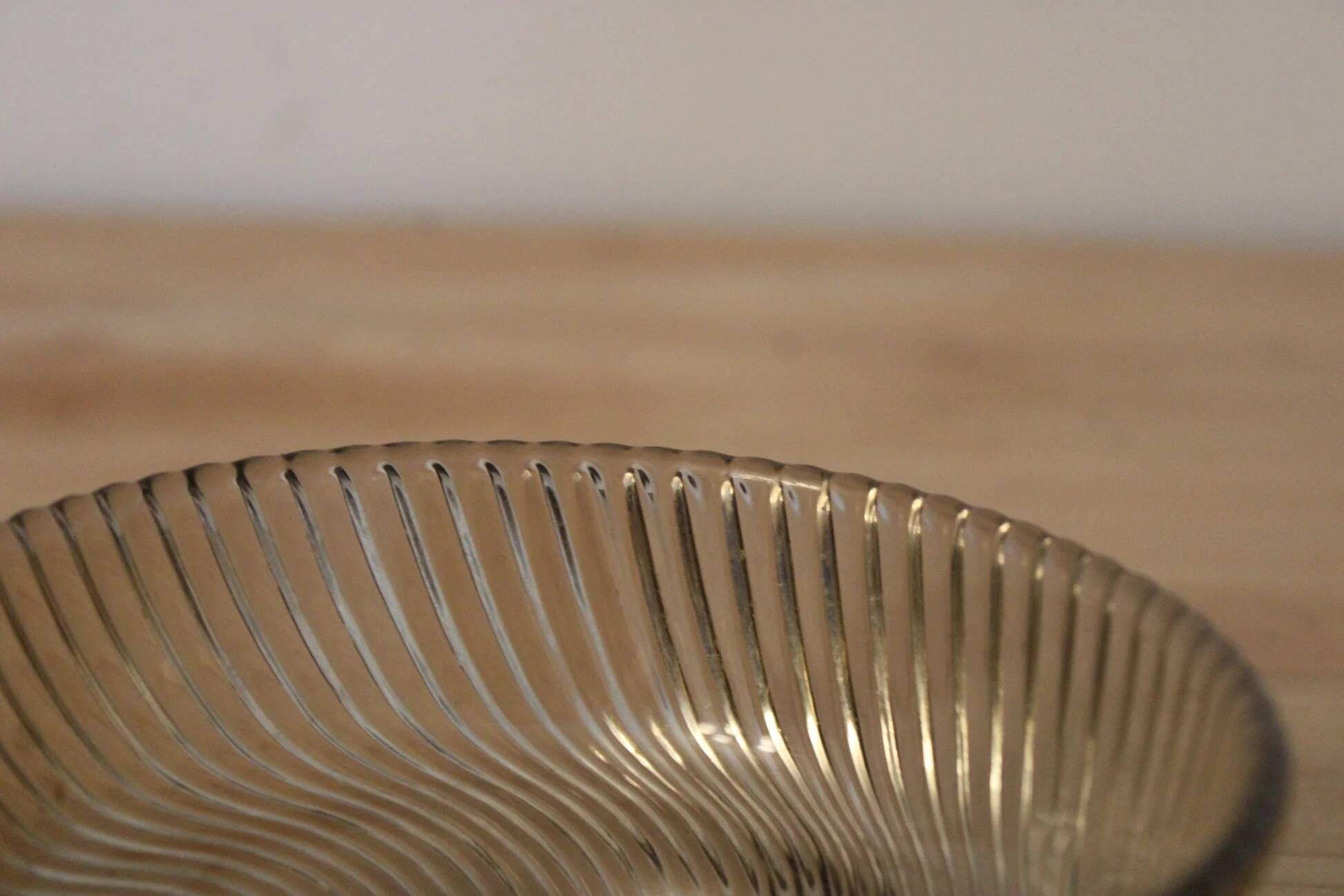 Set of 2 vintage smoky amber glass bowls – Twisted decor