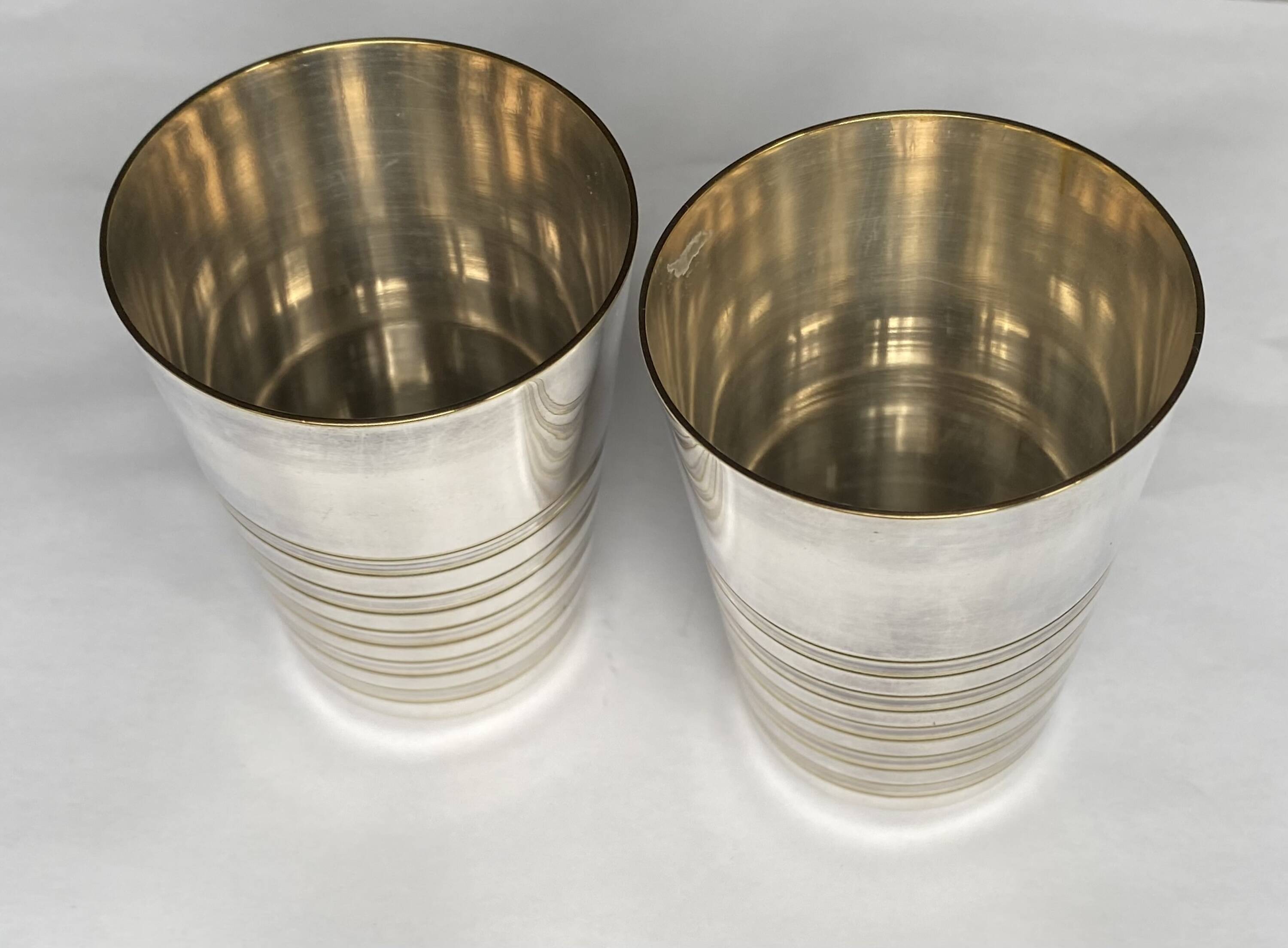 Set of 8 silver-plated metal Art Deco cups