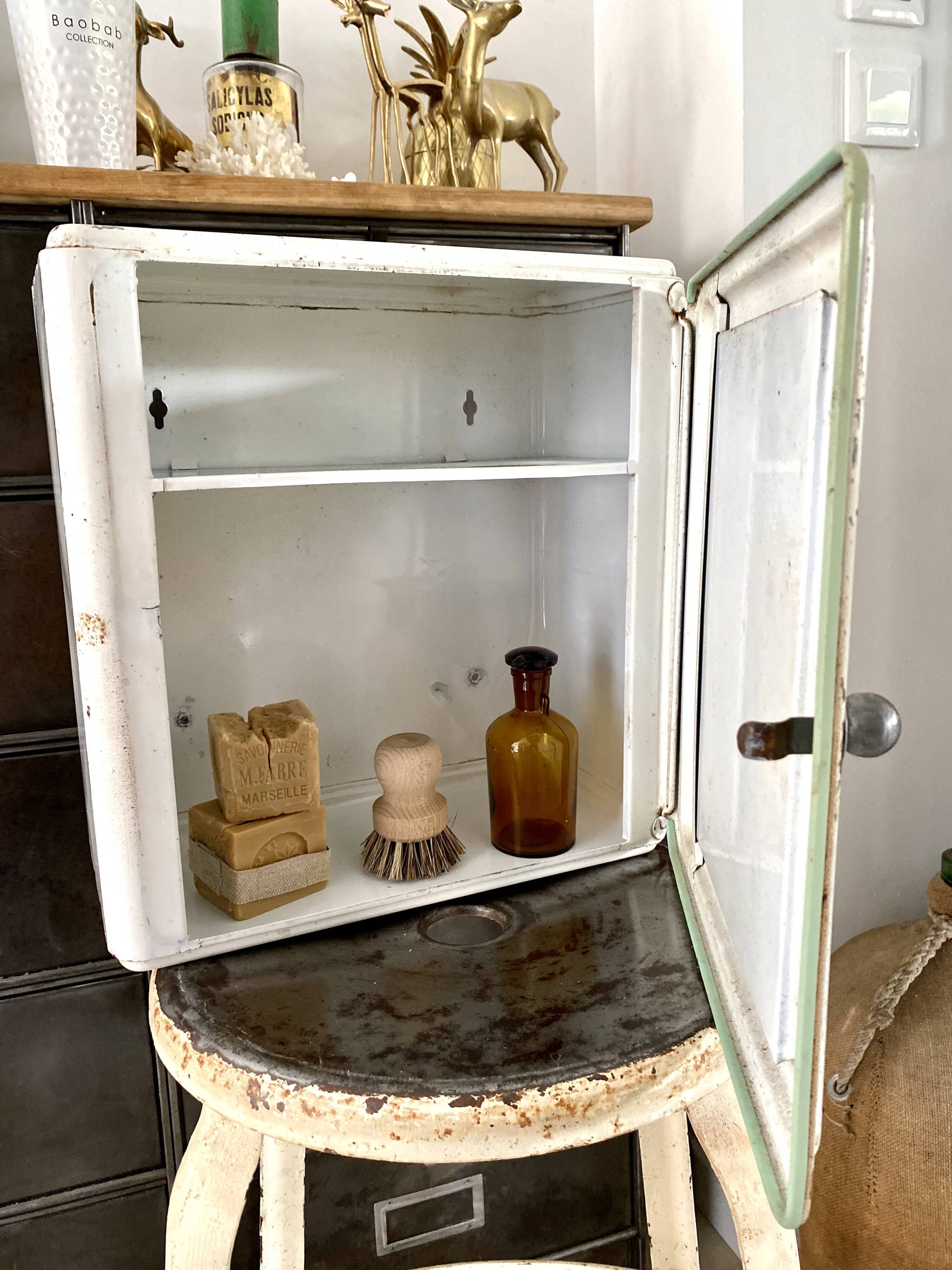 Vintage metal medicine cabinet