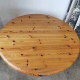 Rainer Daumiller round pine table