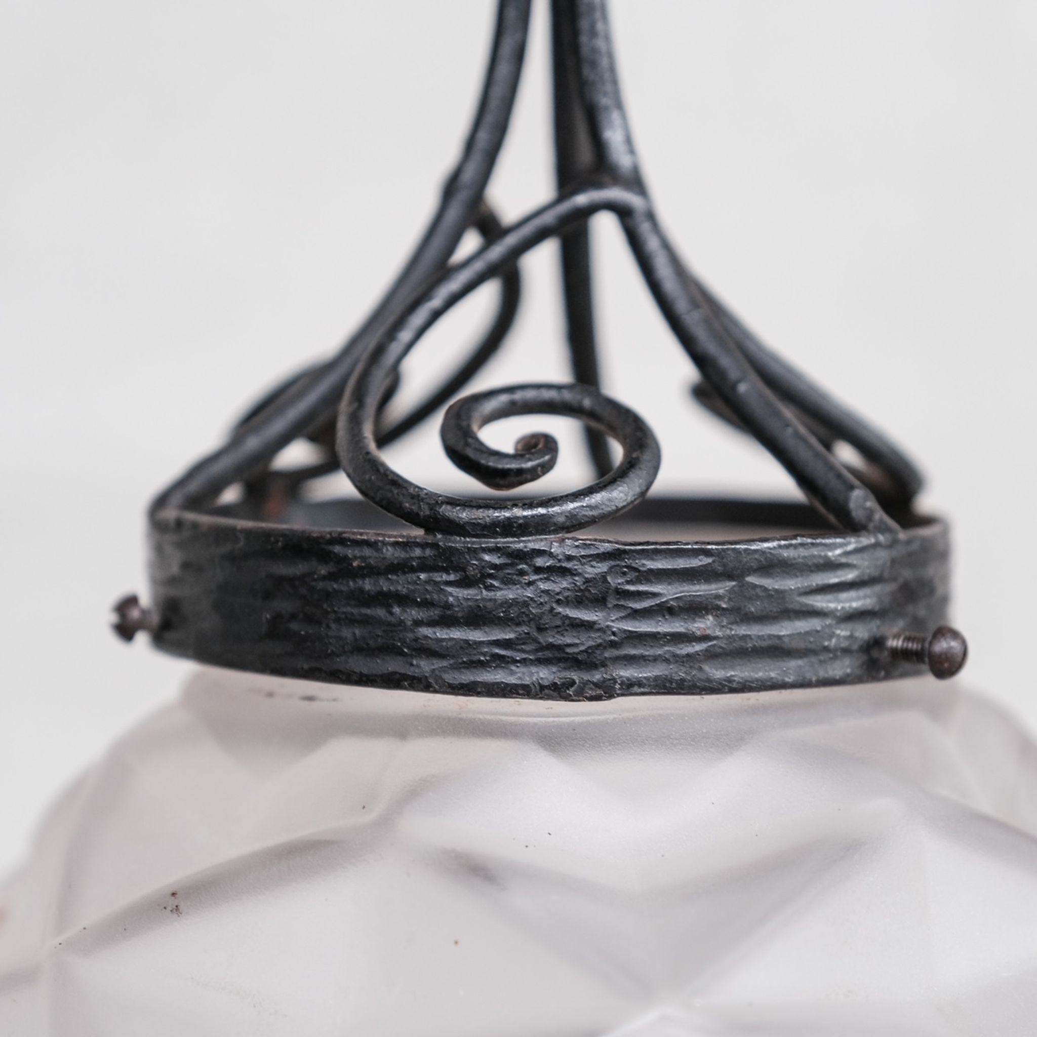 Suspension géométrique en verre Français et en fer