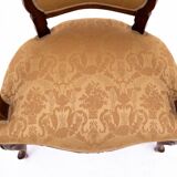 Une paire de fauteuils anciens, France, vers 1870.