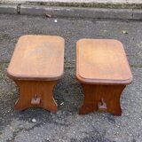 2 vintage farmhouse stools in solid oak from the 19th century.