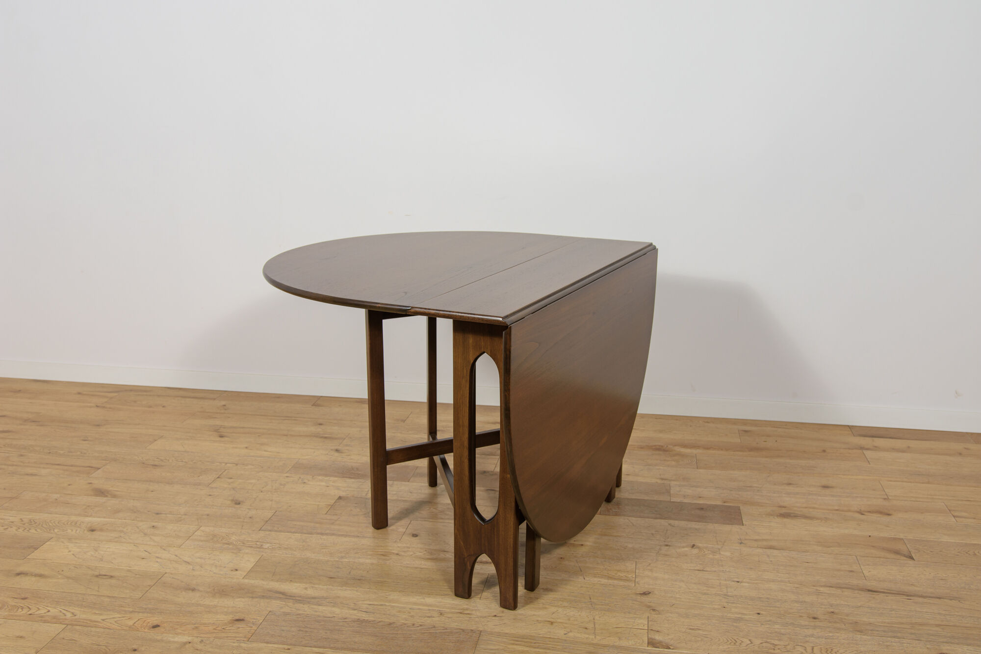 Mid-Century Teak Extending Dining Table from Jentique, United Kingdom, 1960s