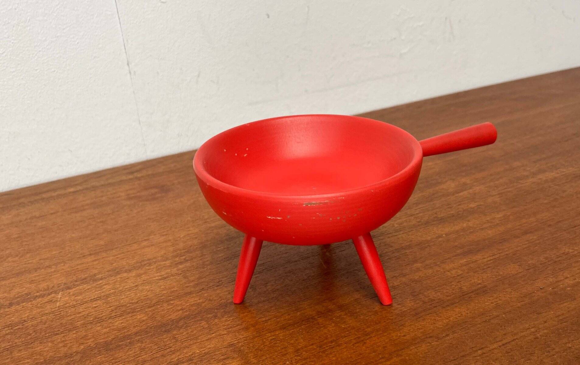 Mid-Century Modern Red Tripod Bowl in Wood from Paavo Asikainen, Finland, 1960s