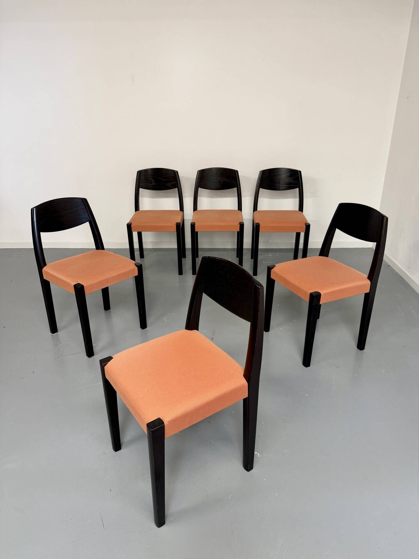 Lot of 6 blackened wooden chairs with French design fabric from the 1970s Self.