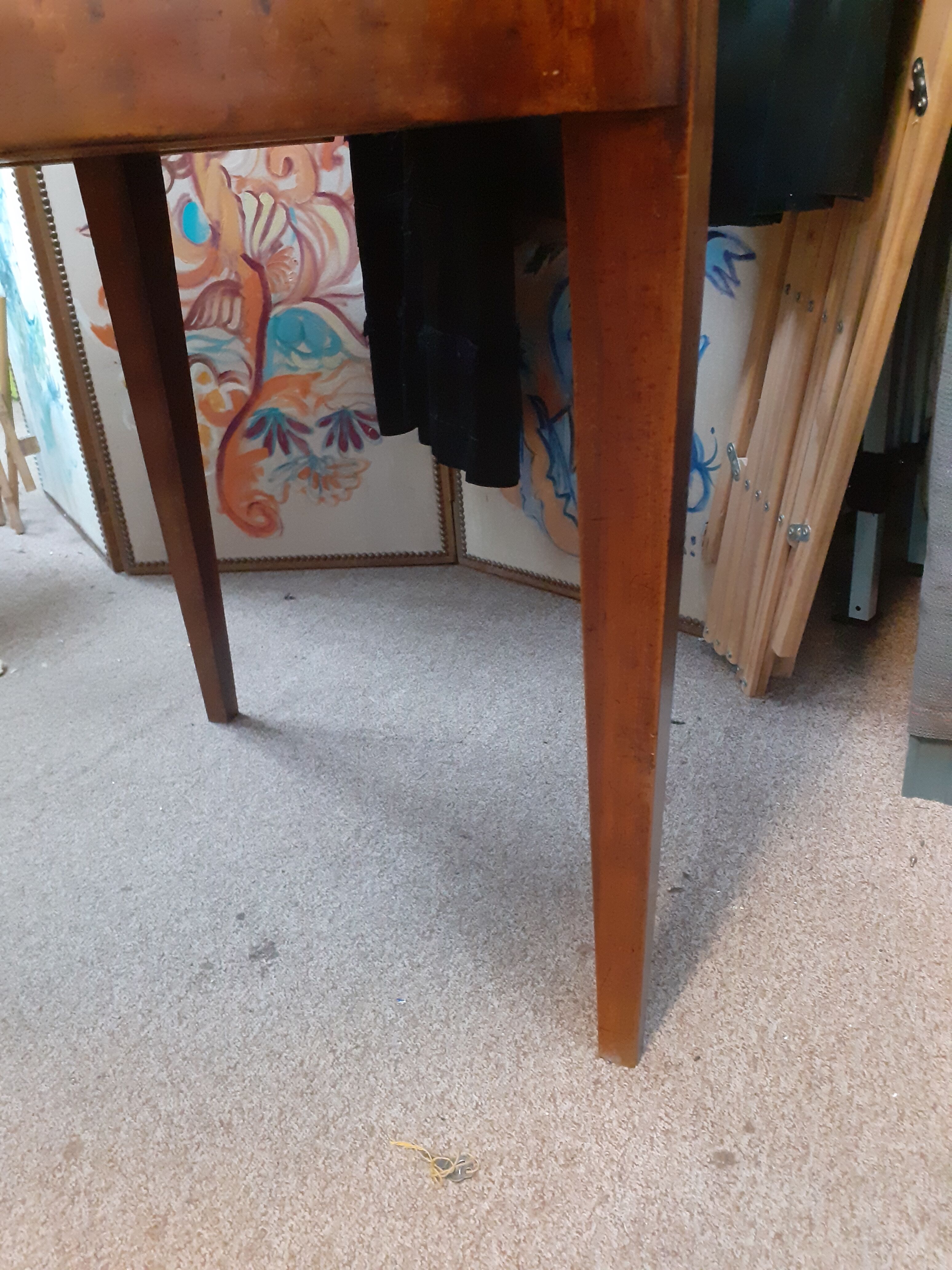 Table demi lune en noyer