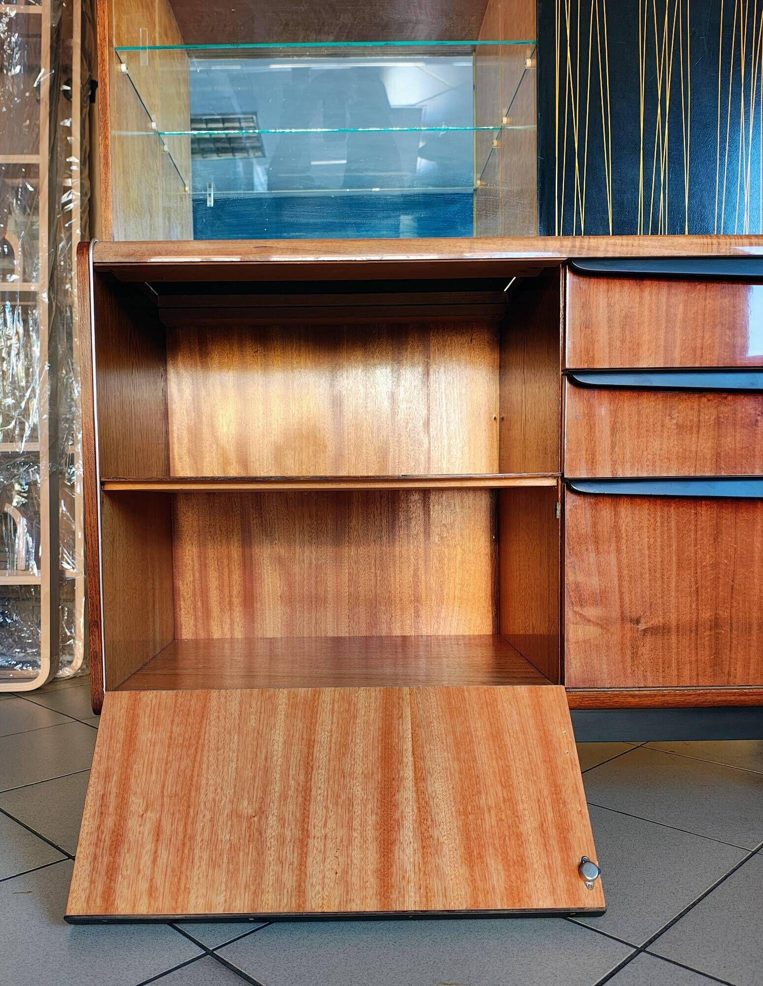 Czechoslovakian Cabinet by B. Landsman for Jitona, 1960s
