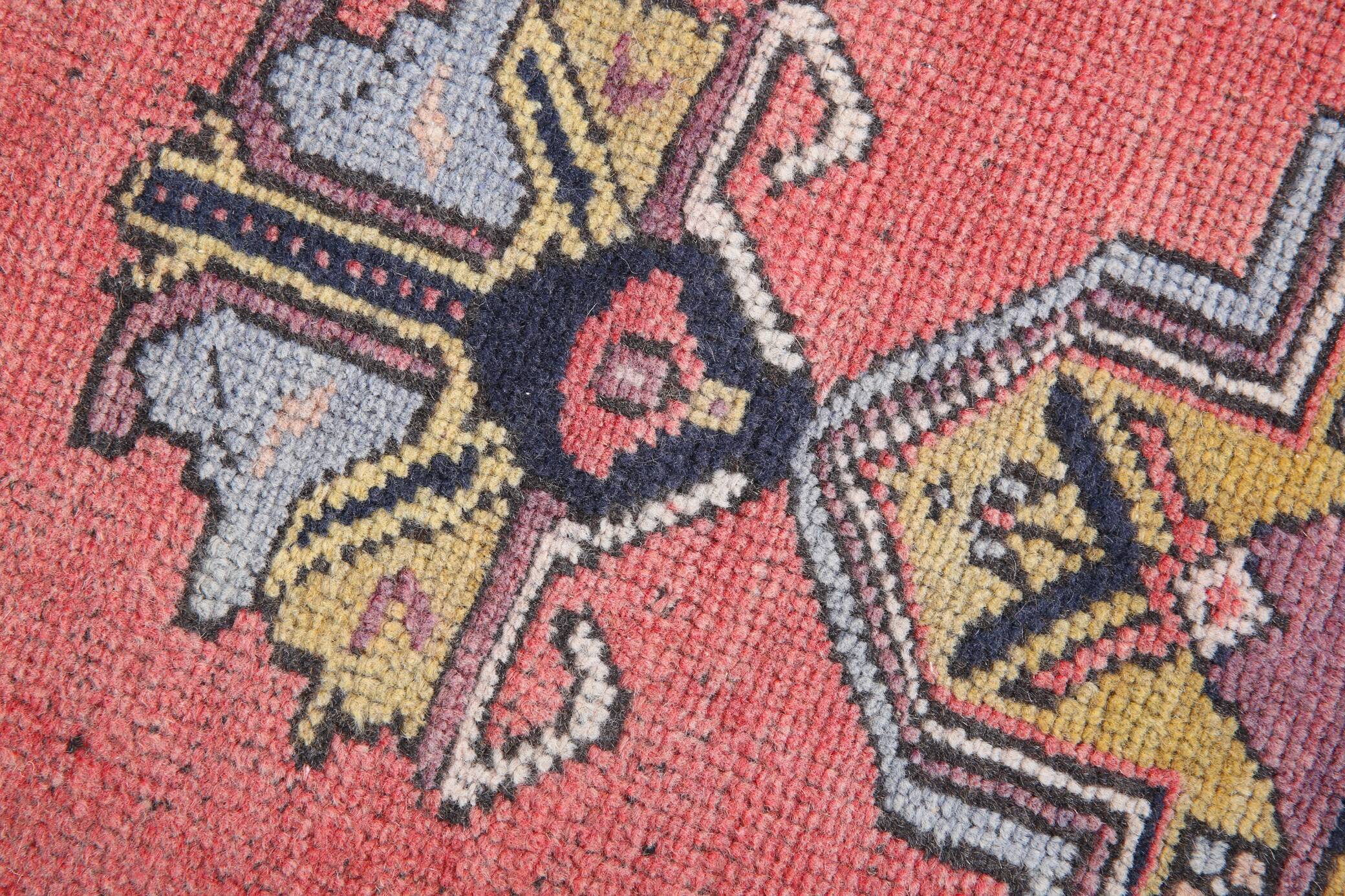 Tapis vintage rose antique 121x211