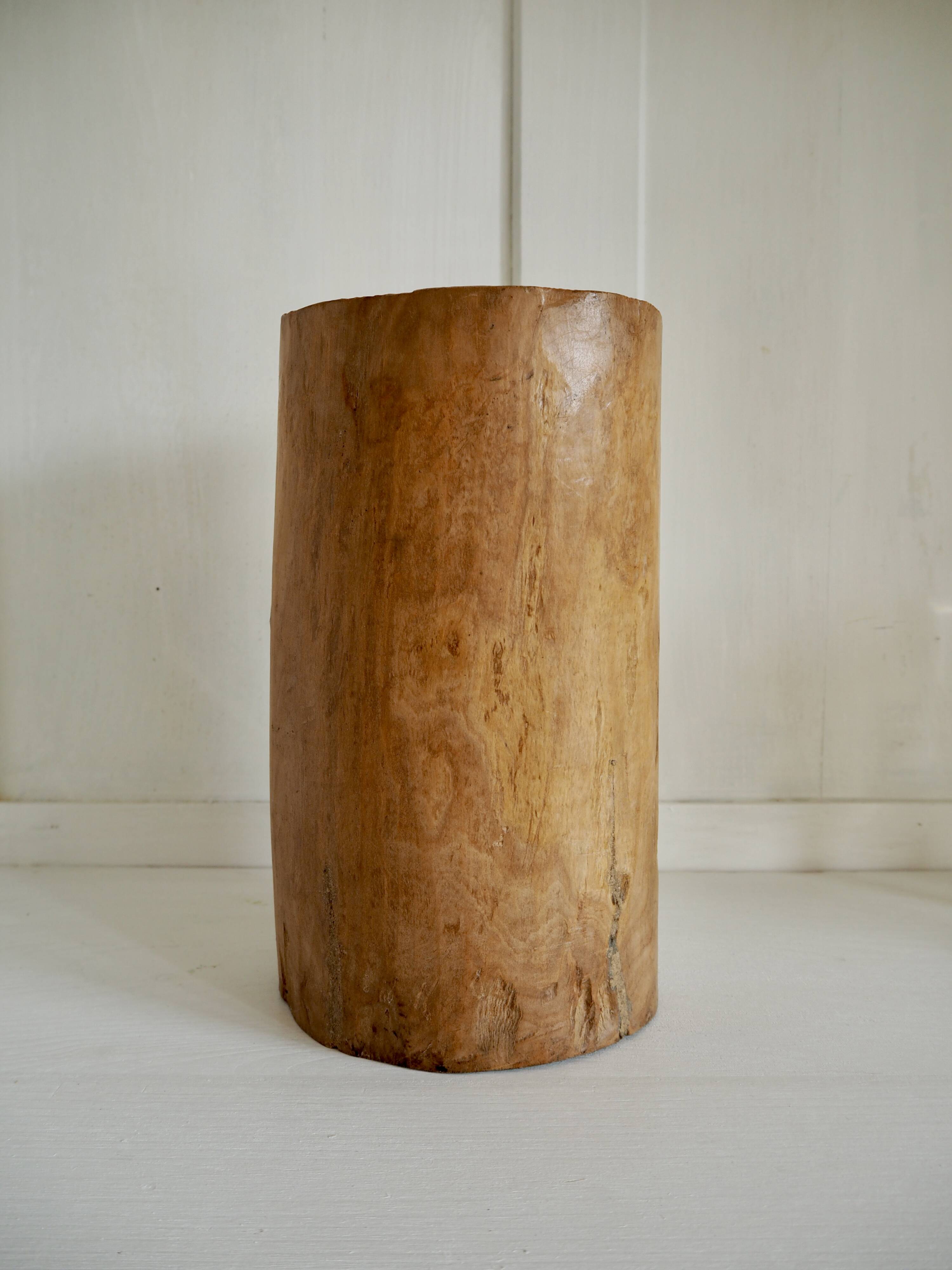 Vase XL en bois brutaliste