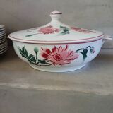 12 antique flat plates + HBCM soup tureen