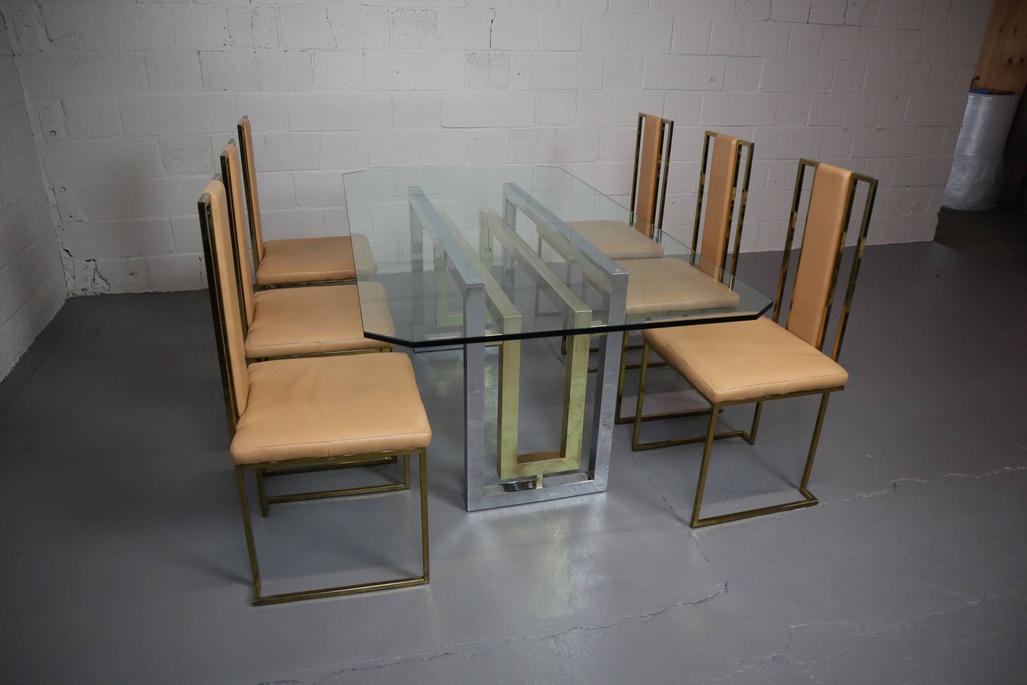 Italian dining room set by Renato Zevi from the 70's
