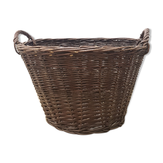 Panier en osier vintage