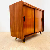 Cabinet with sliding doors
