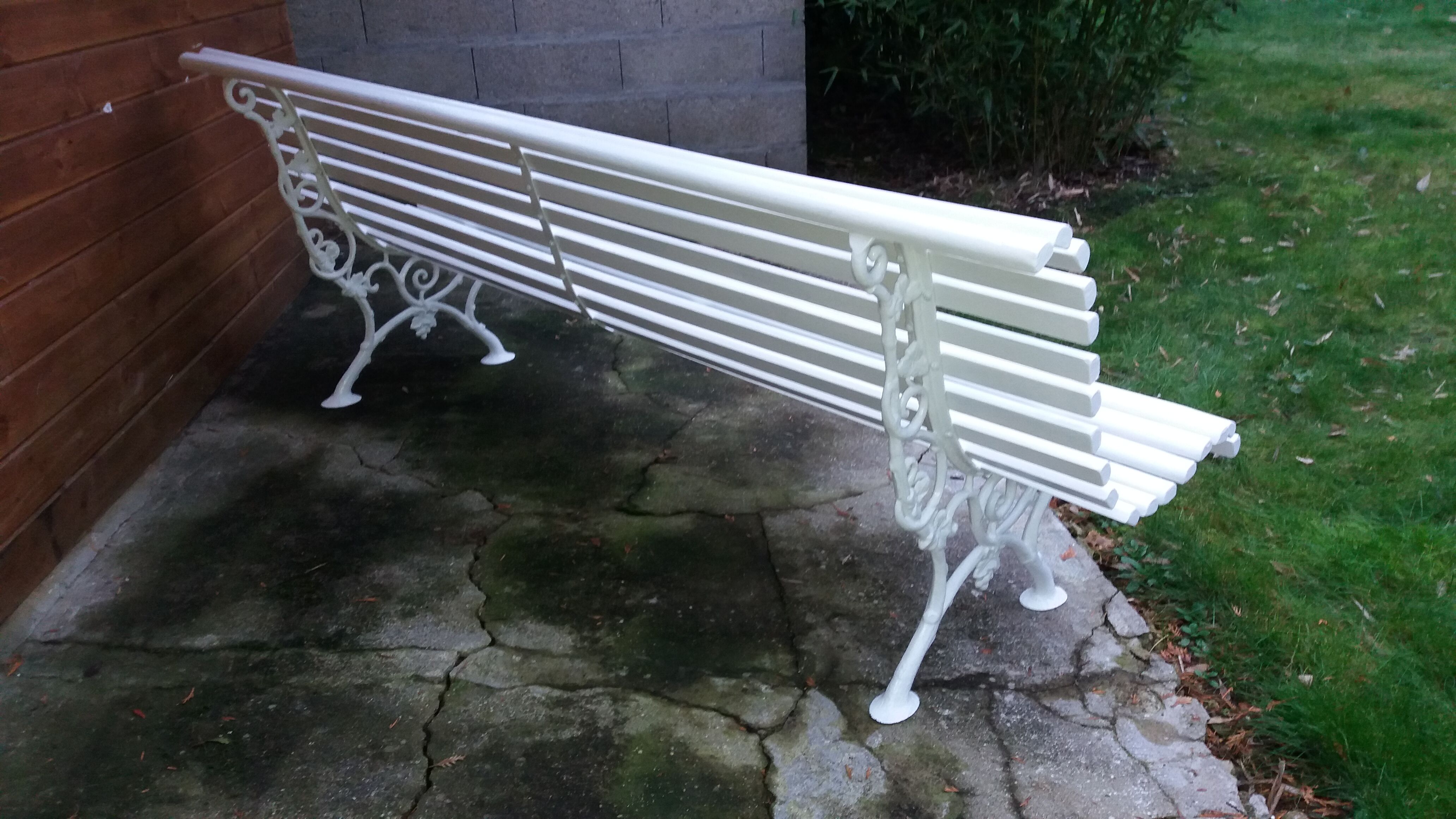 Garden slat bench