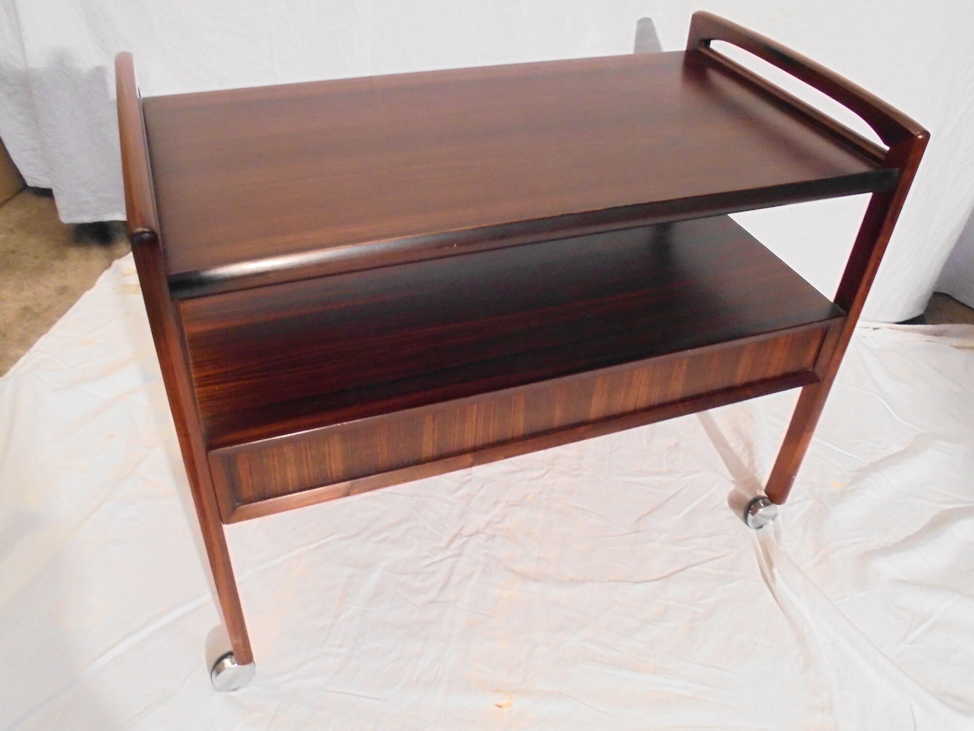 Danish rosewood dessert table edited by Arrebo Mobler