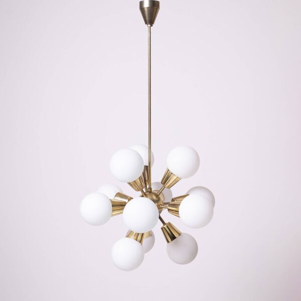 Chandelier Sputnik par Kamenicky Senov, Tchécoslovaquie, années 1970, laiton / verre