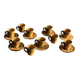 Set of 10 cups and 7 saucers ochre stoneware H7