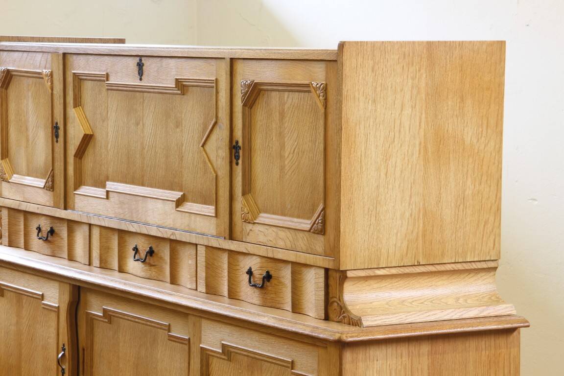 Vintage 1960s oak cabinet - cupboard style of Danish design Henning Kjærnulf