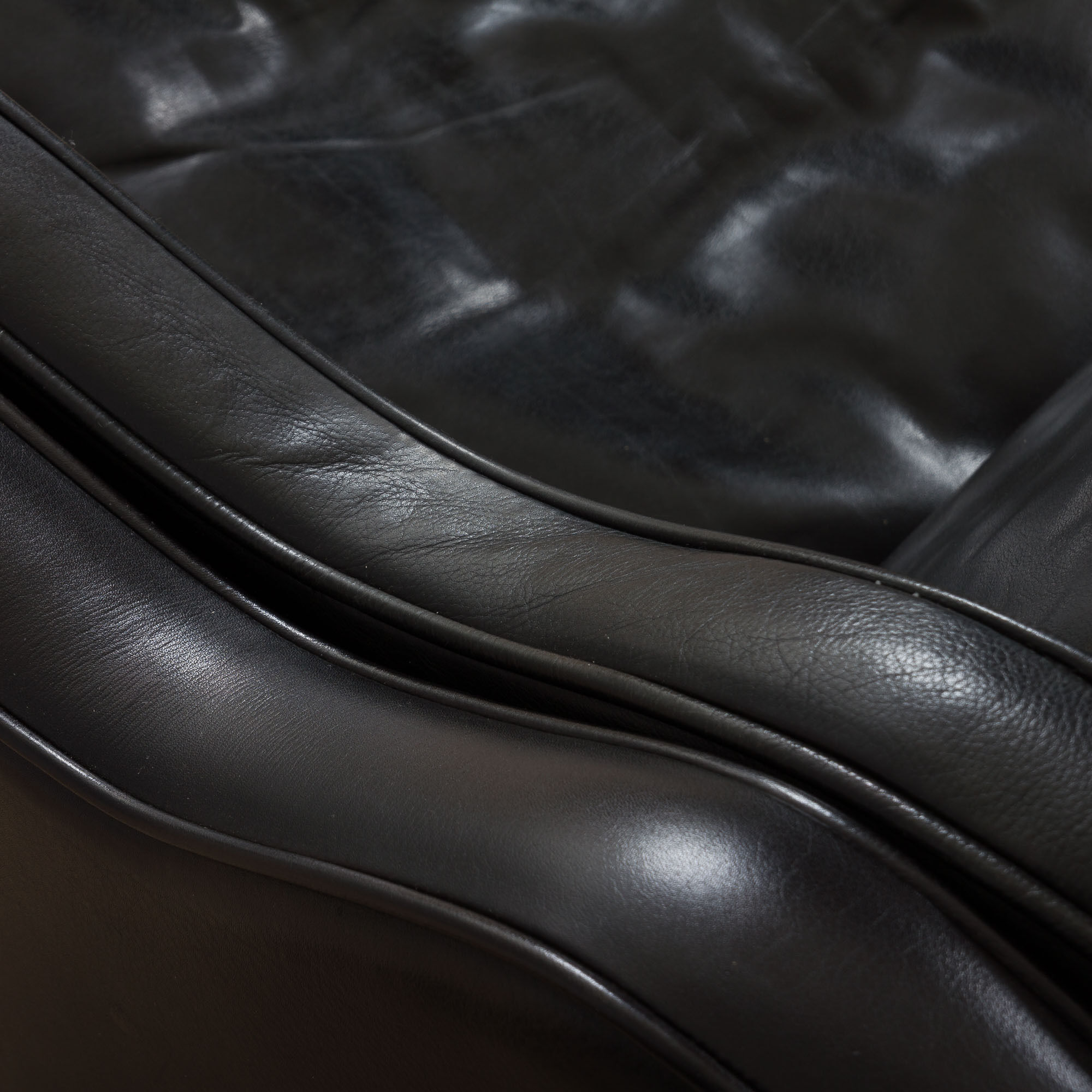 Mogens Hansen black aniline 3 seater sofa from the 70s.