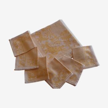 Nappe damassée et 6 serviettes