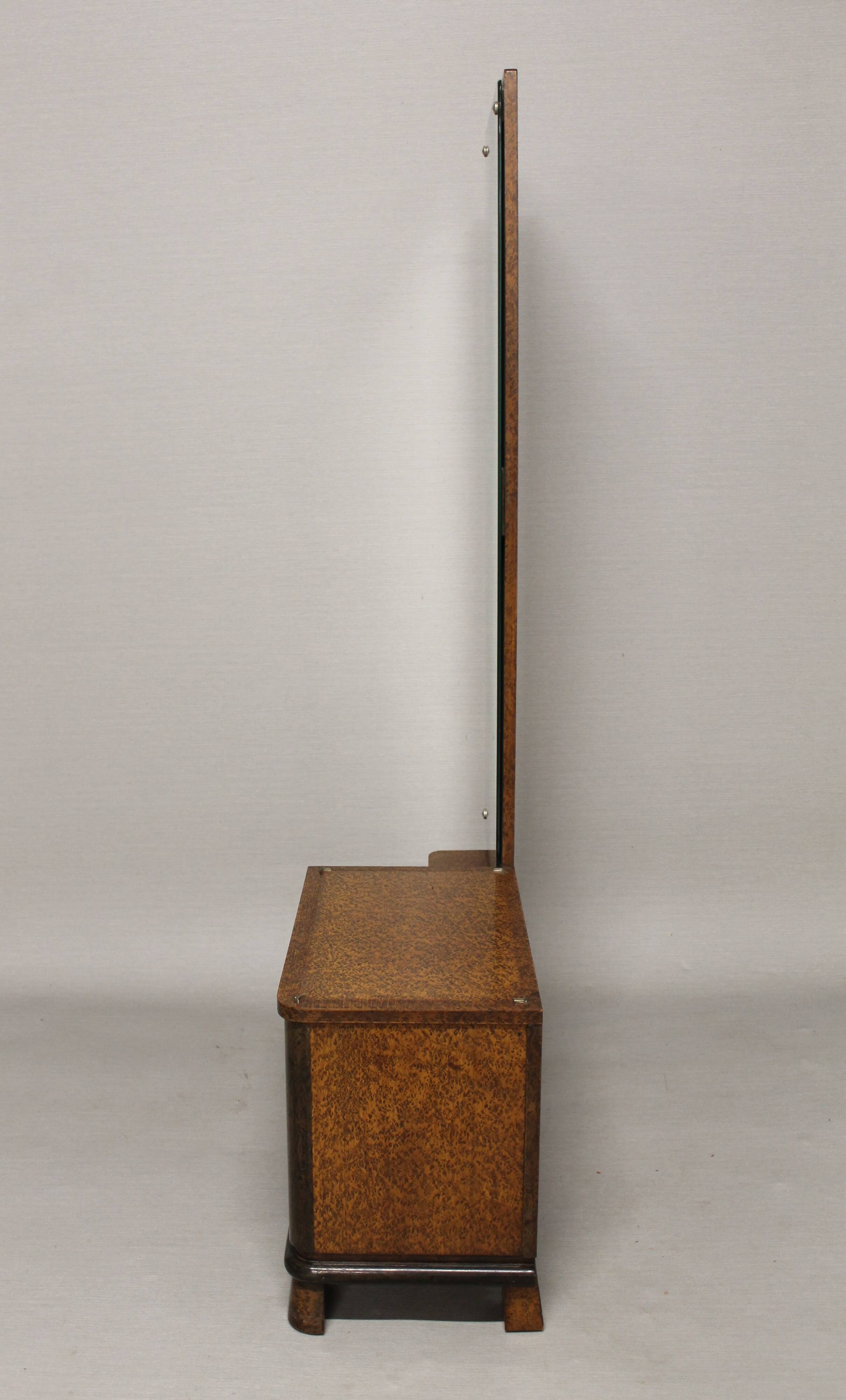 Period hairdresser art deco