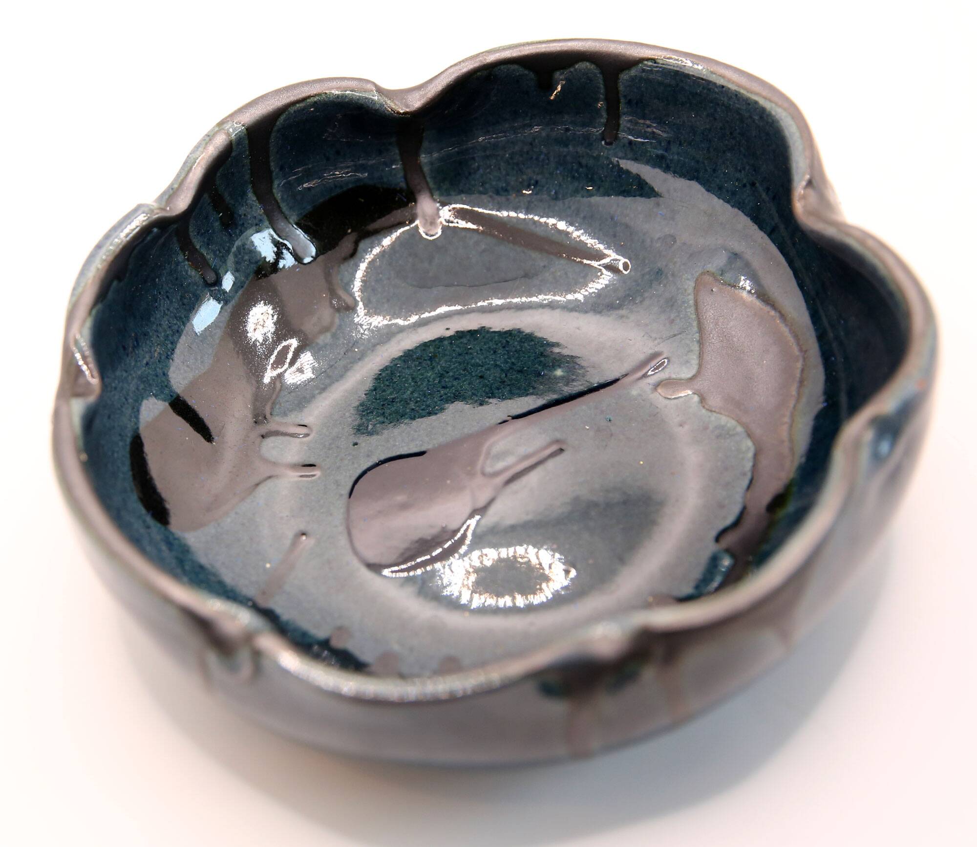 Spanish cup in midnight blue ceramic spotted with black by Ignacio Buxo