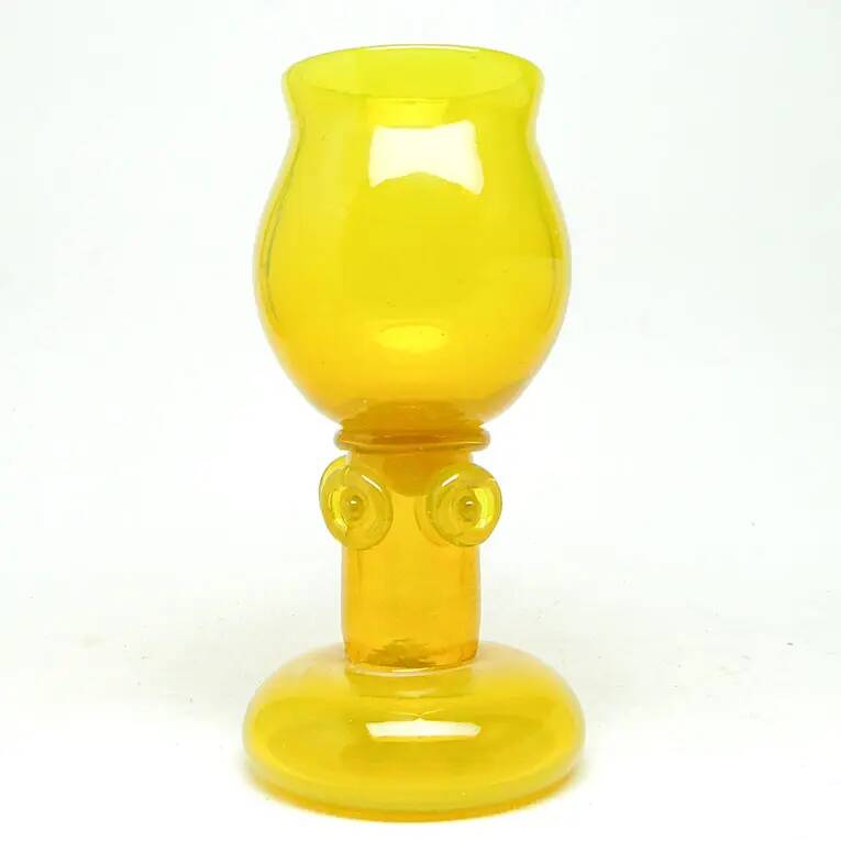 Vase moderniste, en verre jaune, conçu par J. Słuczan-Orkusz, Pologne, années 1970