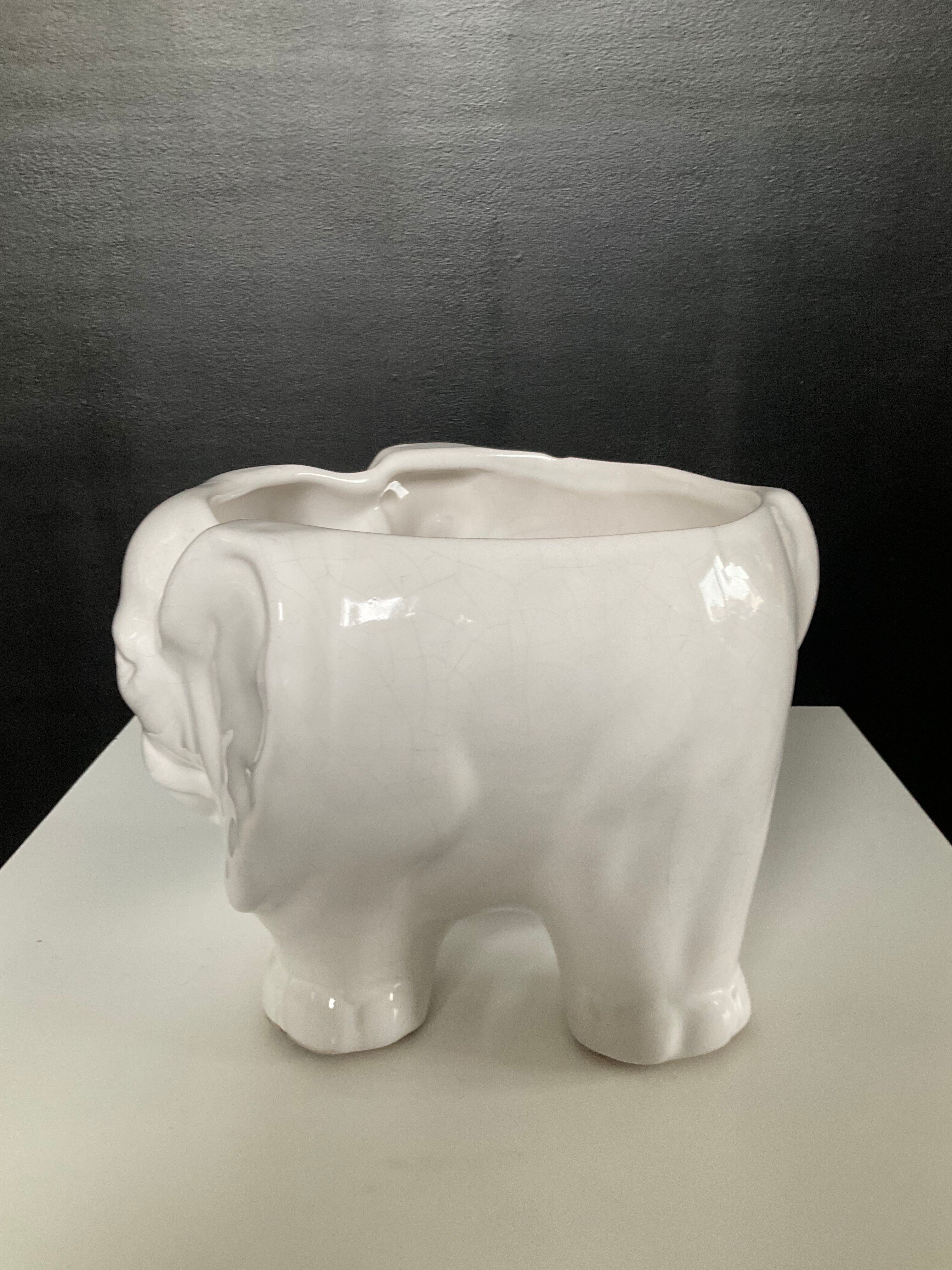 Vintage elephant cache pot in glazed ceramic